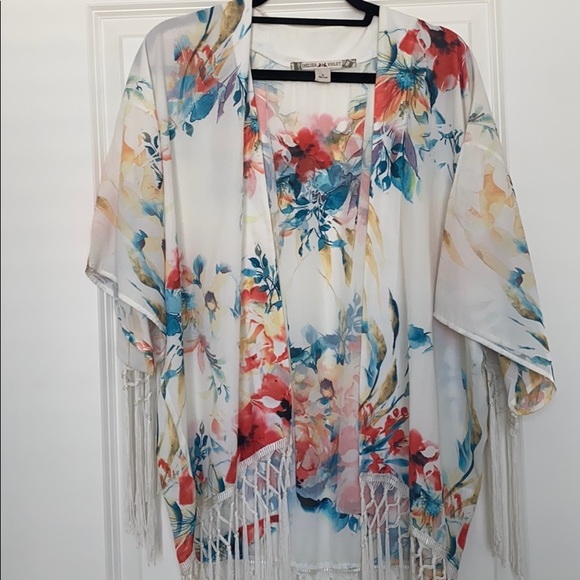 Kimono - Picture 2 of 3